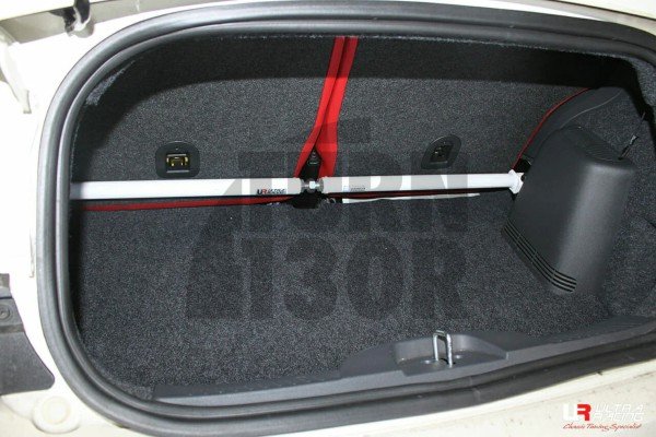Ultra Racing Rear Upper Strut Bar Abarth 695 - 595 
