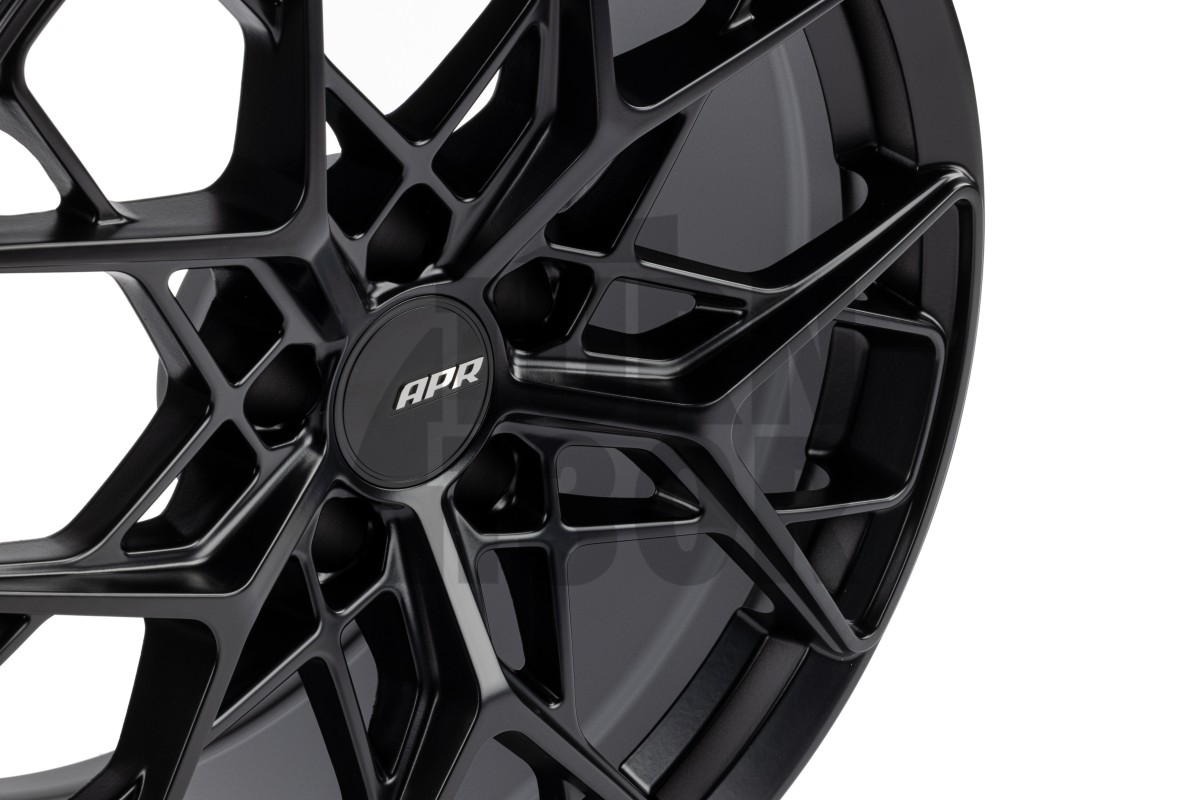 APR A02 Flow Formed Wheel Black / 18x8.5 - 5x112 ET45